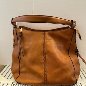 Large shoulder bag. Beautiful cognac color. Perfect for fall.